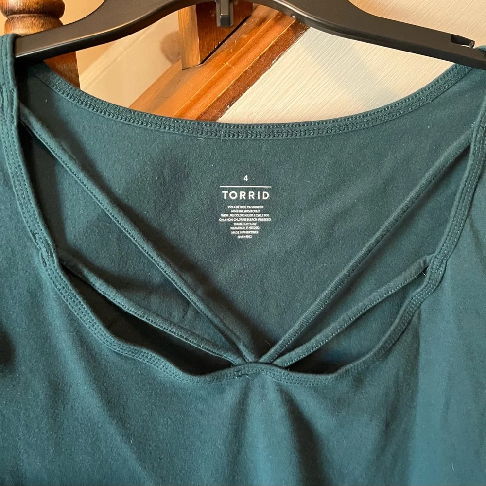 Torrid Plus Size Top - Picture 2 of 4